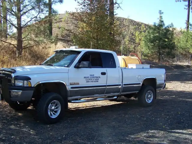 S&E Pest Control and Lawn Care — Ford